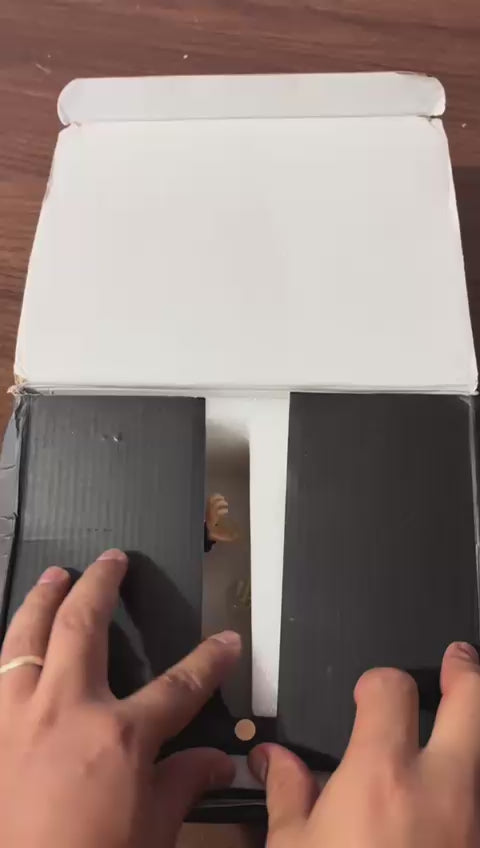 Goku Magnetic Desk Lamp video